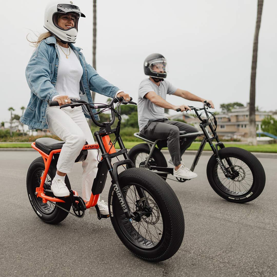 Weekend cruise along the waterfront